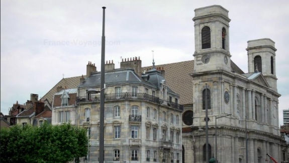 MAISONS BISONTINES DU MOYEN-ÂGE